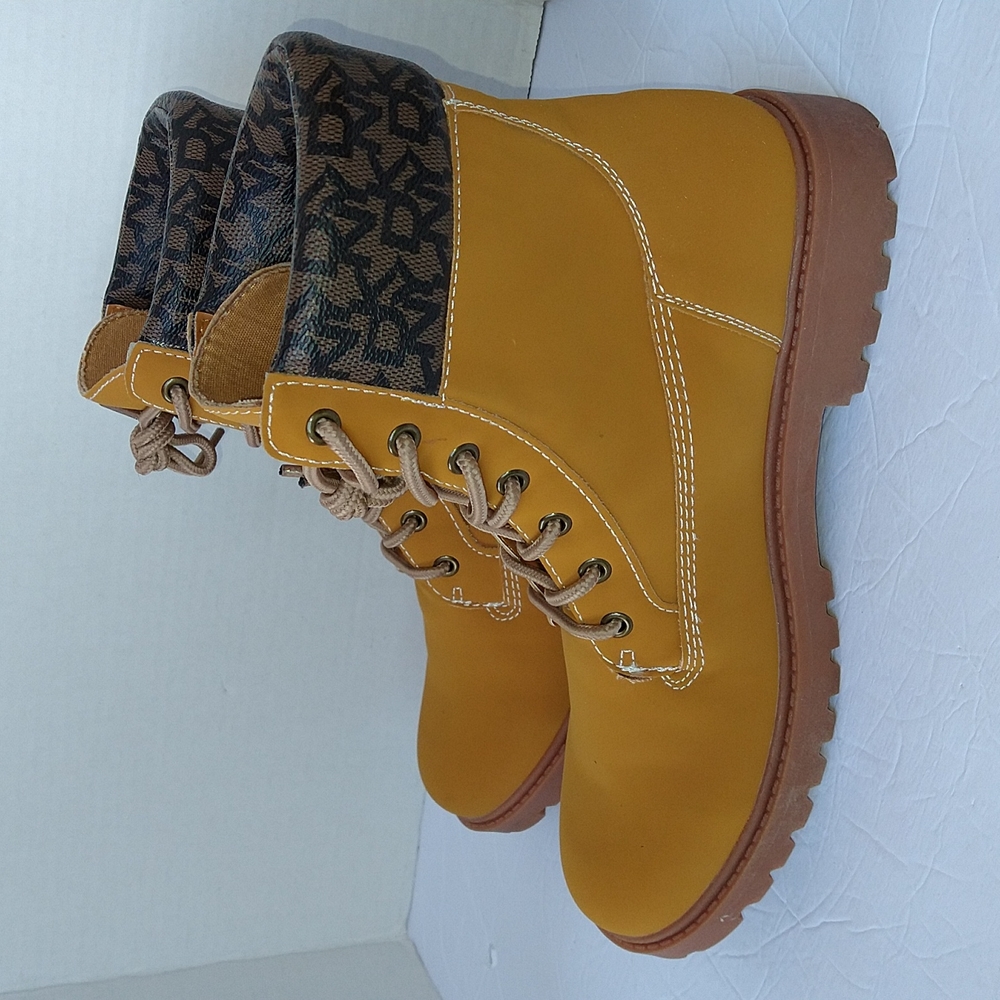 DKNY Miles Yellow Combat Moto Ankle Boots Faux Suede Lace-Up Size 8.5 - Picture 7 of 12